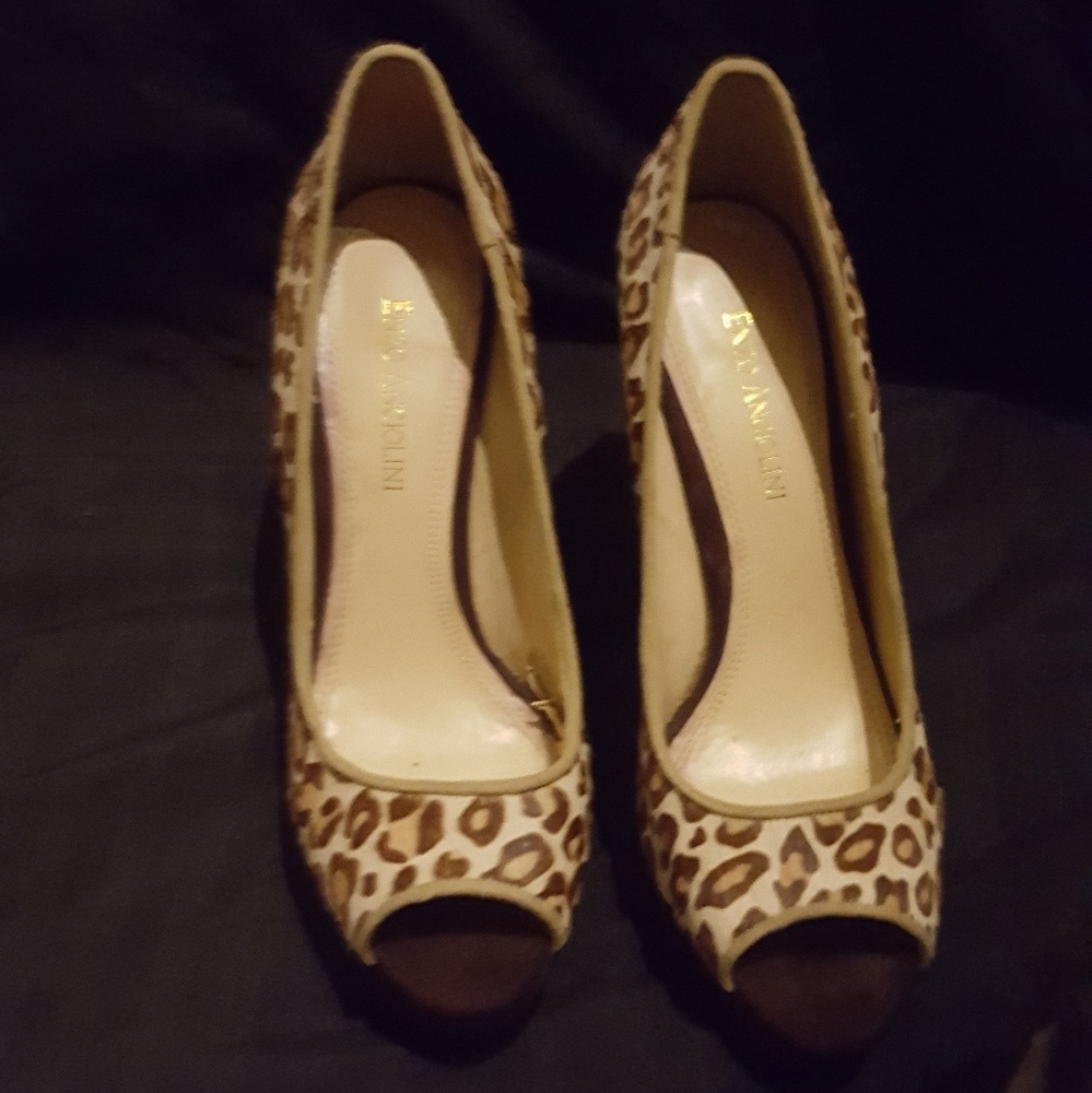 Enzo Anglioni leopard print open toe heels